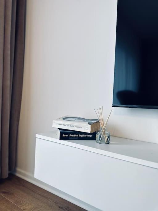 Priam Apartment Пристина Екстериор снимка