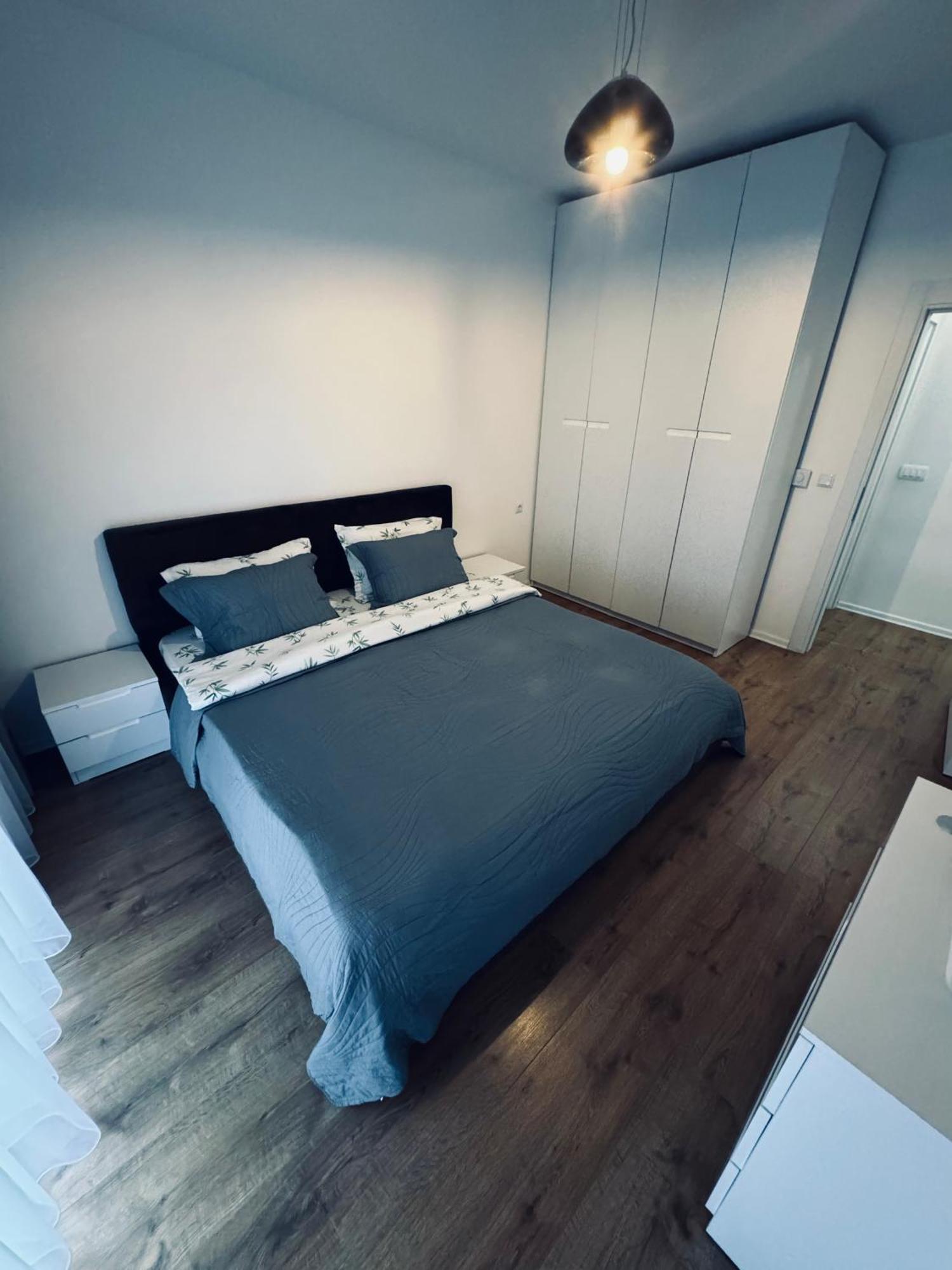 Priam Apartment Пристина Екстериор снимка