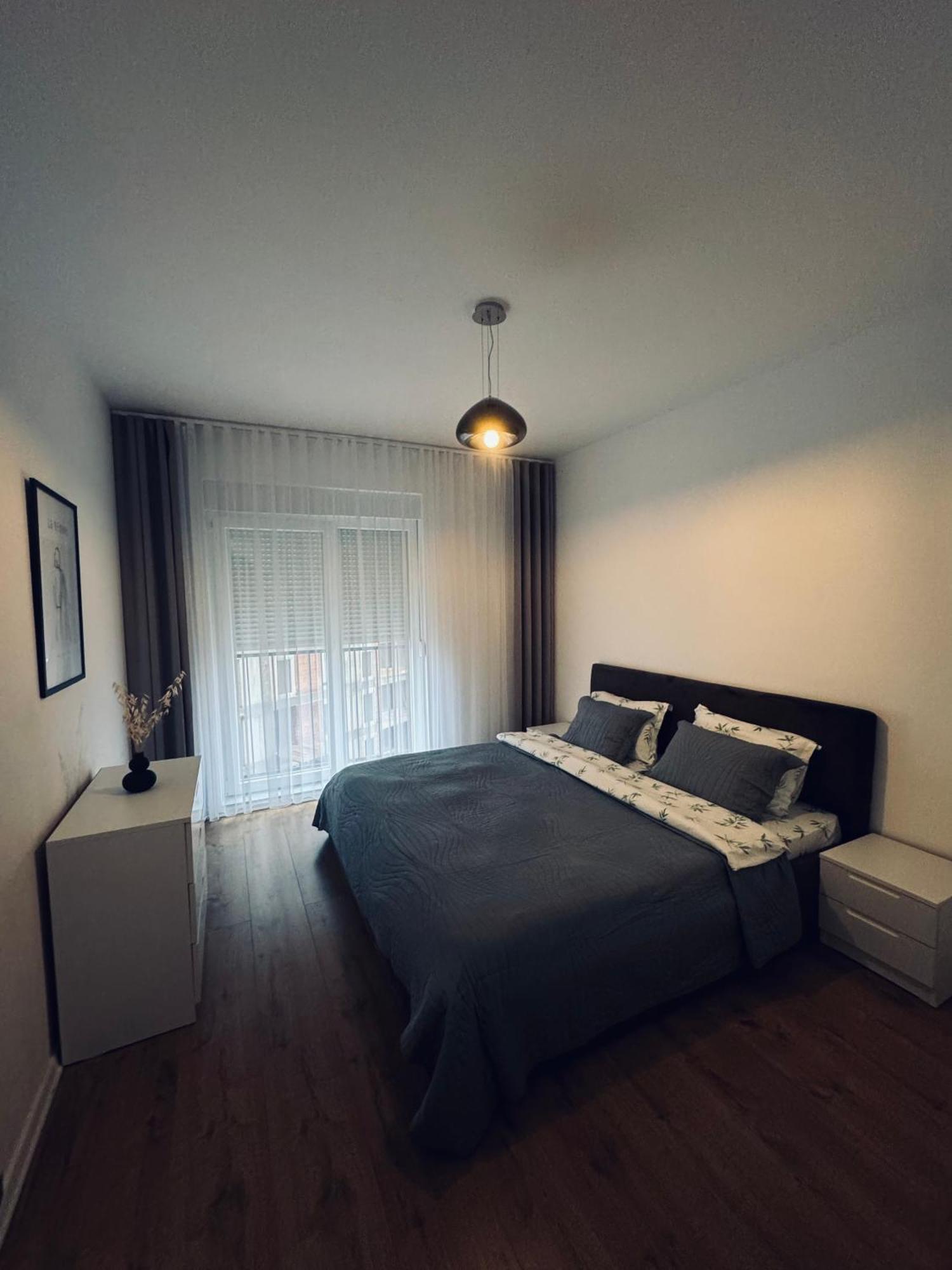 Priam Apartment Пристина Екстериор снимка